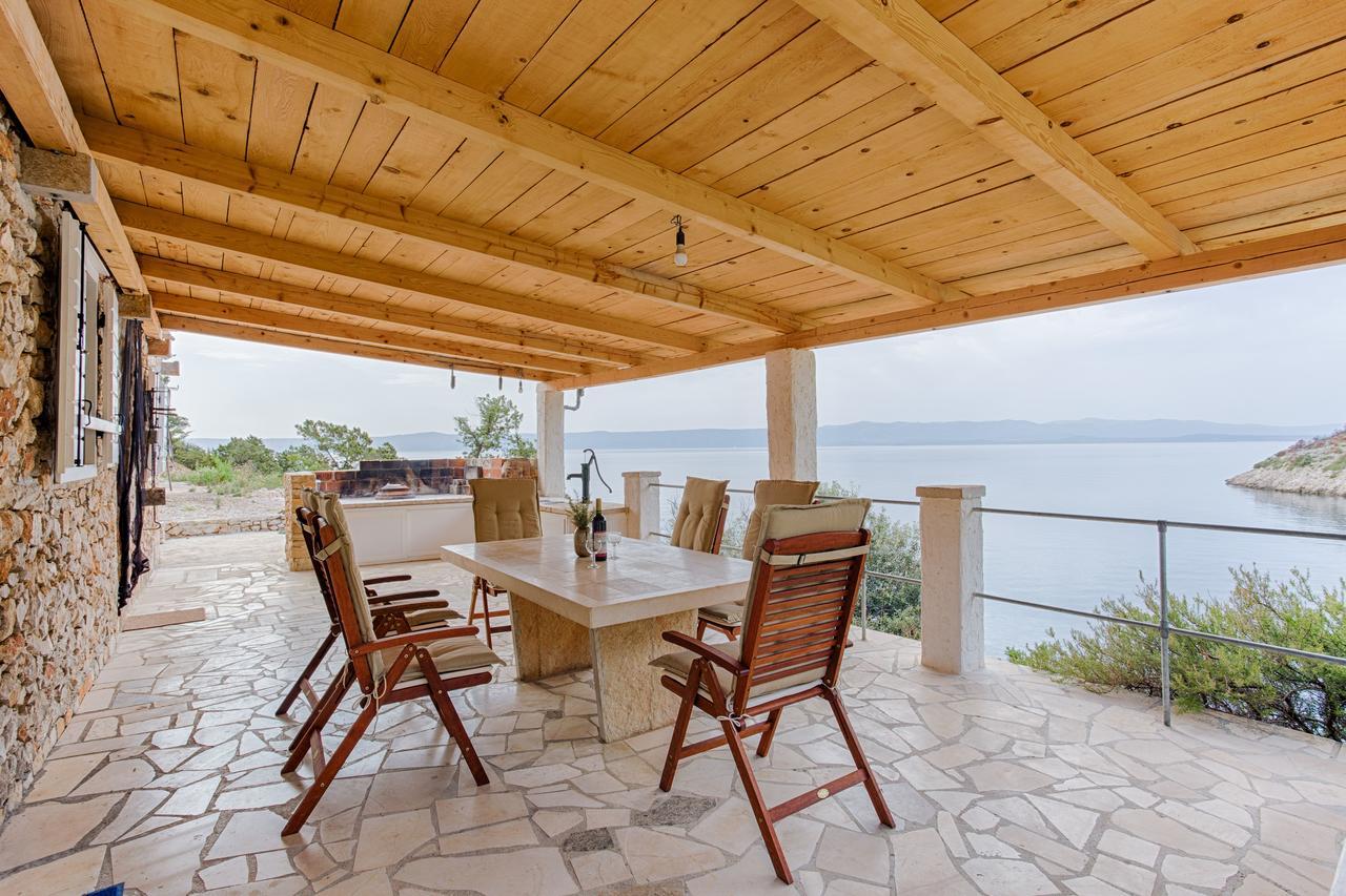Hidden Gem By Nono Ban - Robinson Style Villa Bol Luaran gambar
